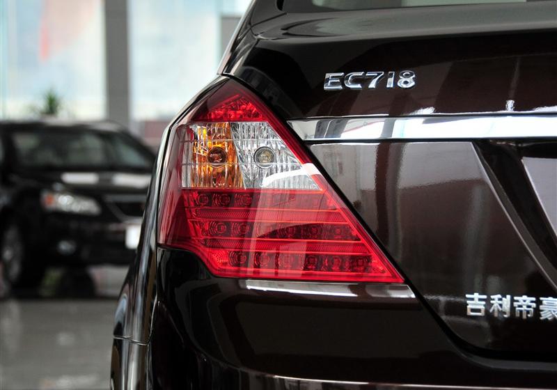 吉利汽车 帝豪EC7 2010款 1.8 CVT 天窗型