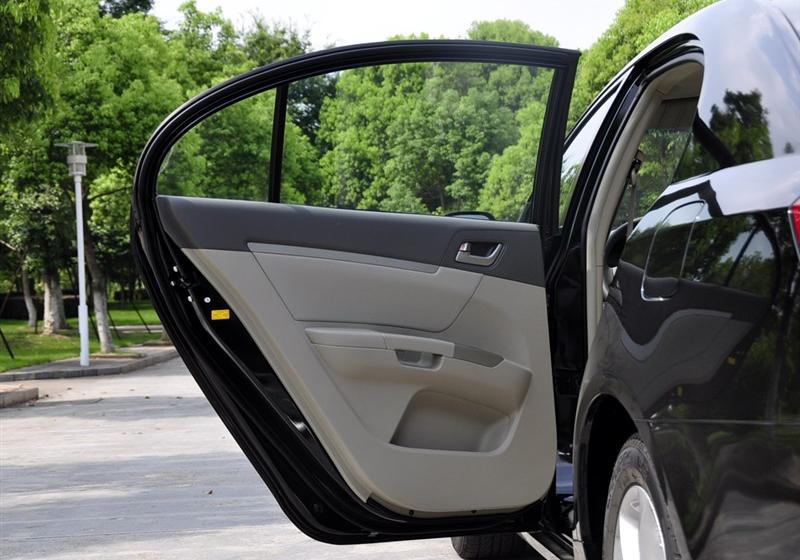 吉利汽车 帝豪EC7 2010款 1.8 CVT 尊贵型