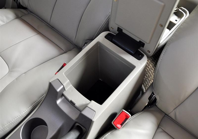 吉利汽车 帝豪EC7 2010款 1.8 CVT 尊贵型