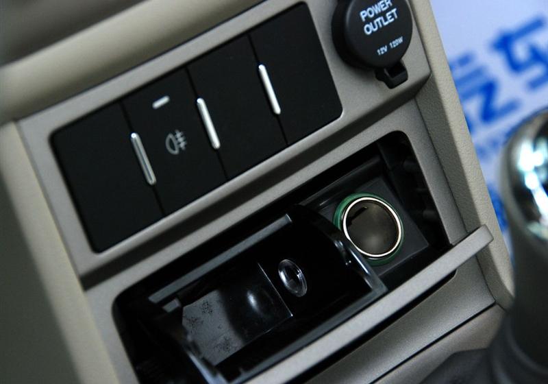 吉利汽车 帝豪EC7 2009款 1.8 MT舒适型