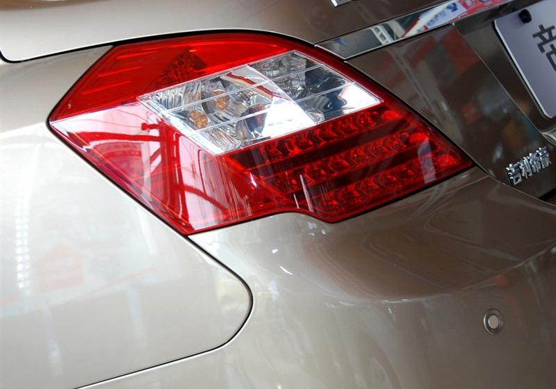 吉利汽车 帝豪EC7 2009款 1.8 MT舒适型