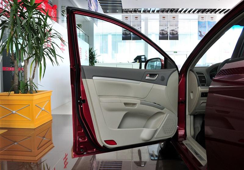 吉利汽车 帝豪EC7-RV 2010款 1.8 CVT 豪华型