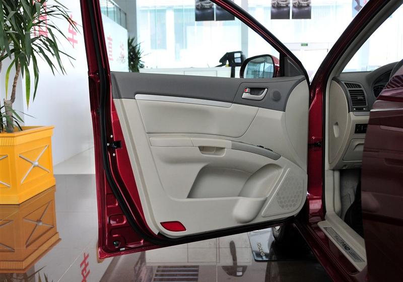 吉利汽车 帝豪EC7-RV 2010款 1.8 CVT 豪华型