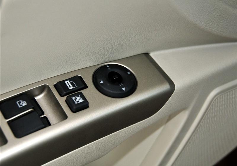 吉利汽车 帝豪EC7-RV 2010款 1.8 CVT 豪华型