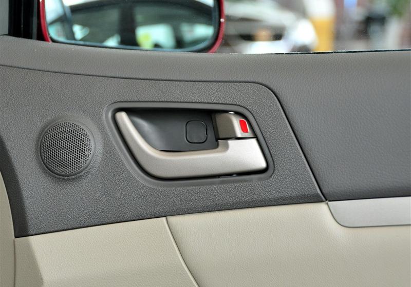 吉利汽车 帝豪EC7-RV 2010款 1.8 CVT 豪华型