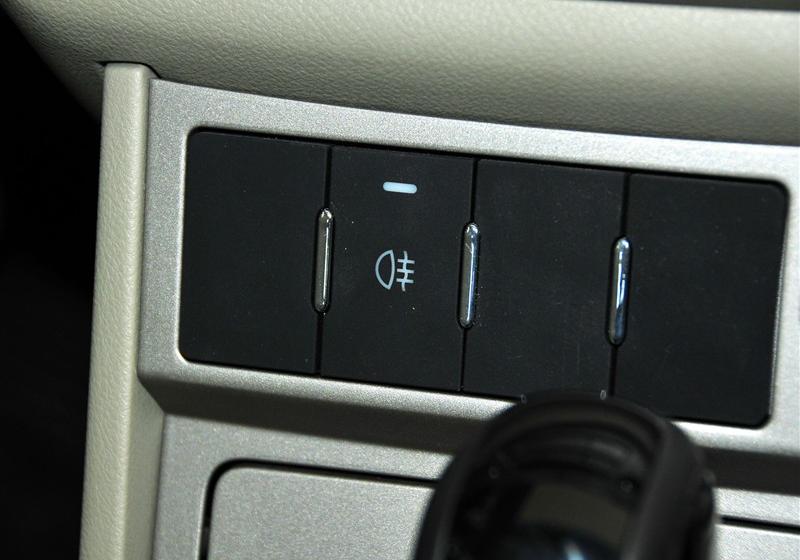 吉利汽车 帝豪EC7-RV 2010款 1.8 CVT 豪华型