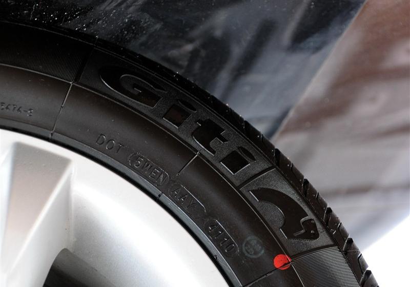 吉利汽车 帝豪EC7-RV 2010款 1.8 CVT 豪华型