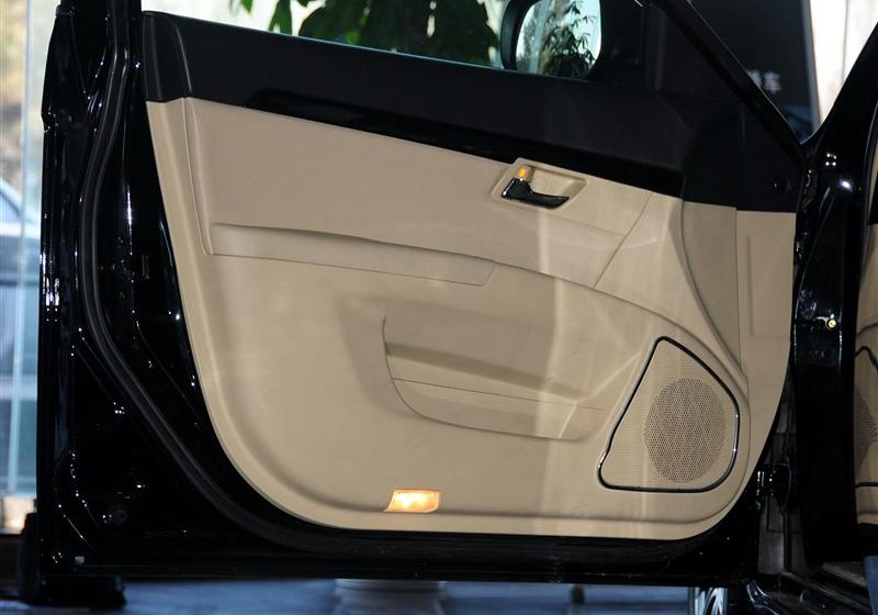 吉利汽车 帝豪EC8 2011款 2.0L 自动舒适版