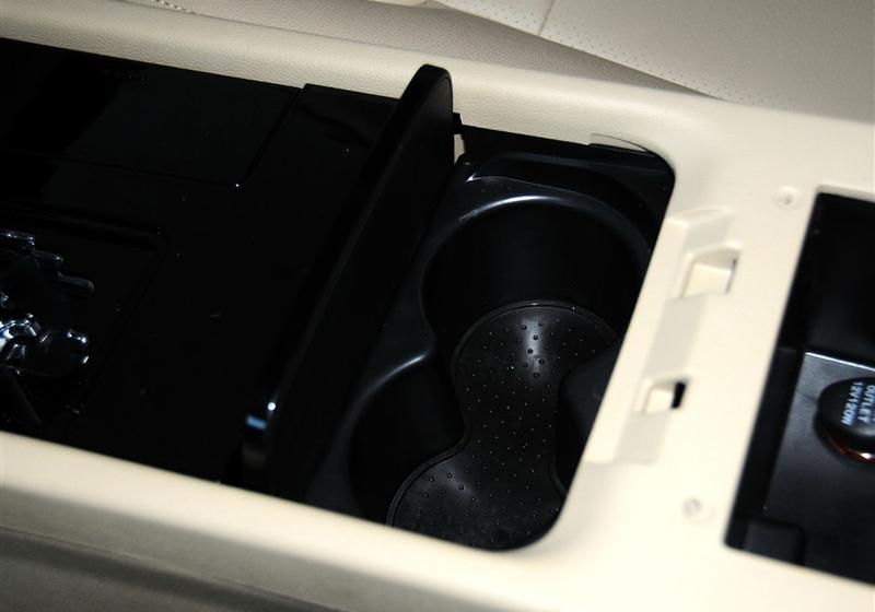 吉利汽车 帝豪EC8 2011款 2.0L 自动舒适版