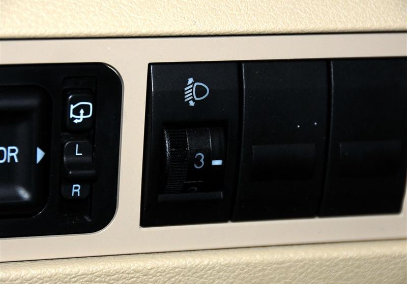 吉利汽车 帝豪EC8 2011款 2.0L 自动舒适版