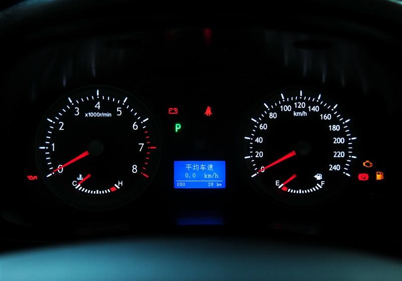 吉利汽车 帝豪EC8 2011款 2.0L 自动舒适版