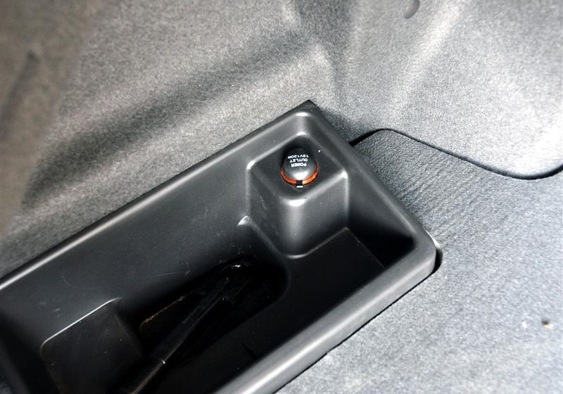 吉利汽车 帝豪EC8 2011款 2.4L 自动行政版