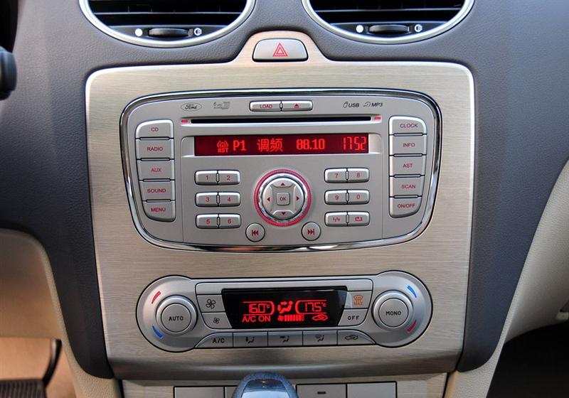长安福特 福克斯 2011款 2.0 AT豪华型
