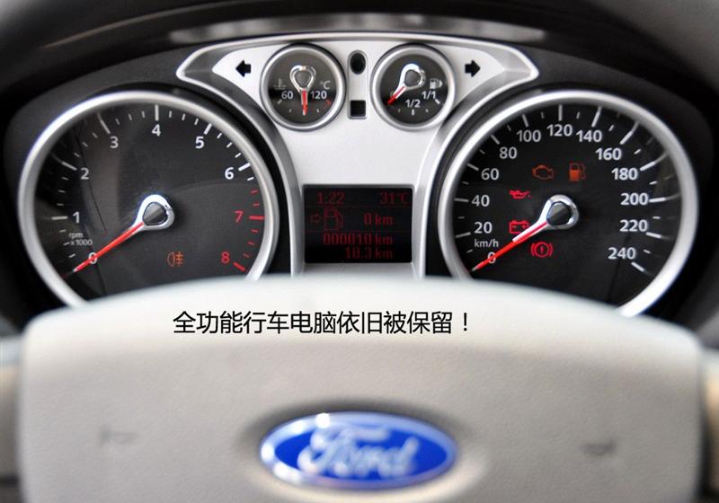 长安福特 福克斯 2011款 两厢1.8 MT经典型