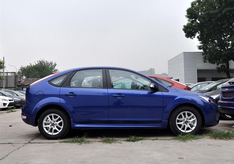 长安福特 福克斯 2011款 两厢1.8 MT舒适型