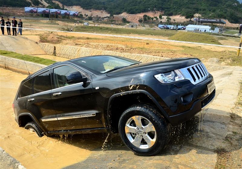 Jeep吉普 大切诺基(进口) 2011款 5.7 旗舰导航版