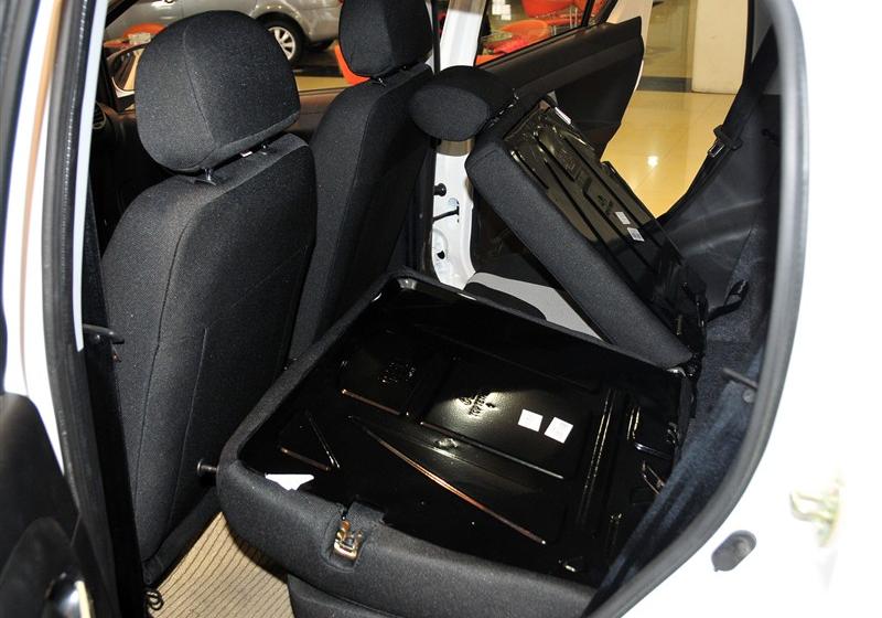 吉利汽车 全球鹰GX2 2011款 1.3L 舒适型