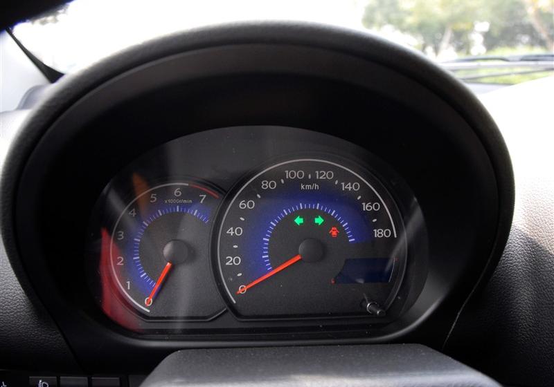 吉利汽车 全球鹰GX2 2011款 1.5L 尊贵型