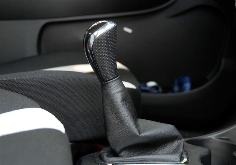 吉利汽车 全球鹰GX2 2011款 1.5L 尊贵型