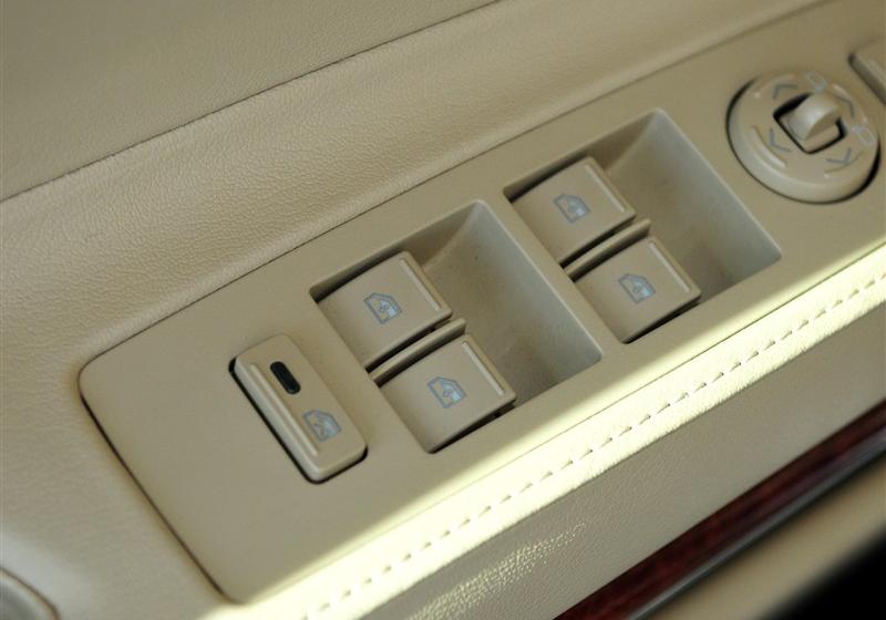 通用凯迪拉克 SLS赛威 2011款 2.0T 豪华型