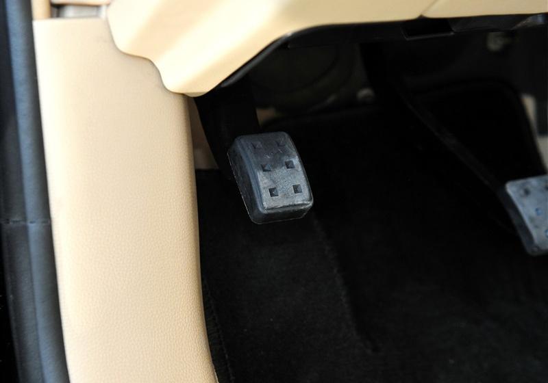 通用凯迪拉克 SLS赛威 2011款 2.0T 豪华型