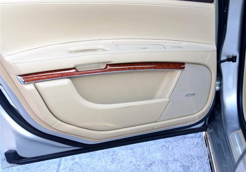 通用凯迪拉克 SLS赛威 2011款 2.0T 行政版