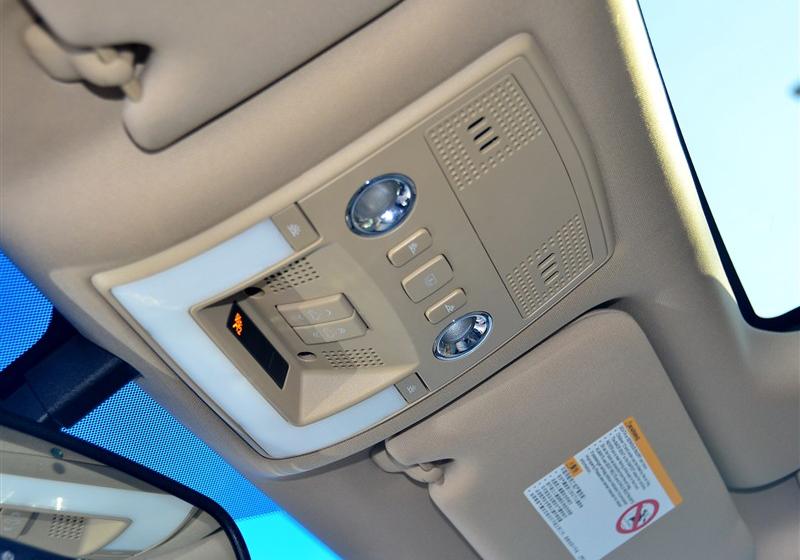 通用凯迪拉克 SLS赛威 2011款 2.0T 行政版