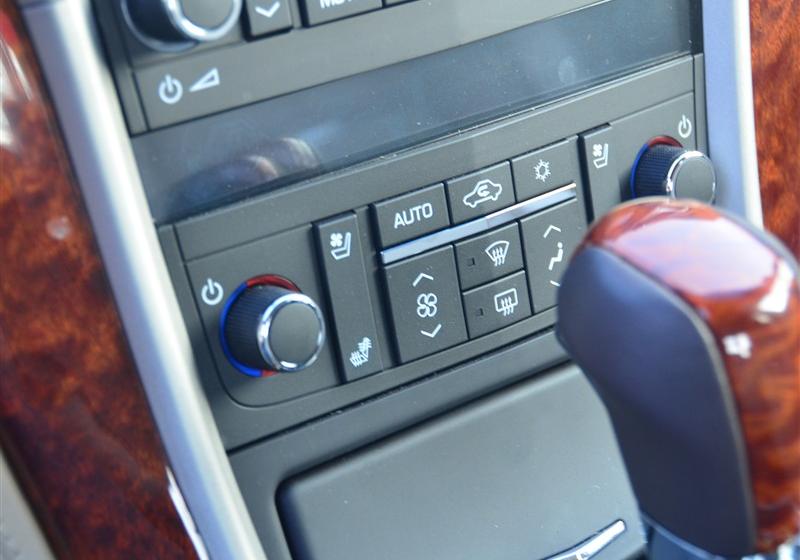通用凯迪拉克 SLS赛威 2011款 2.0T 行政版