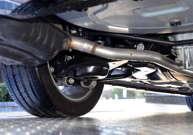 通用凯迪拉克 SLS赛威 2011款 2.0T 行政版