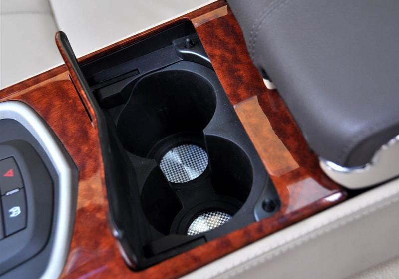 通用凯迪拉克 SLS赛威 2010款 3.6L 旗舰型