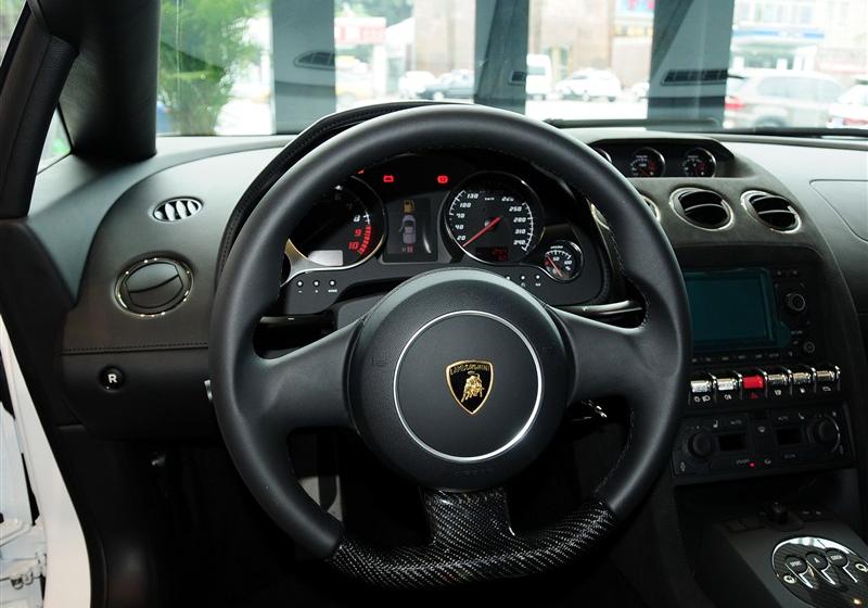 兰博基尼 Gallardo 2011款 5.2 LP550-2 Tricolore