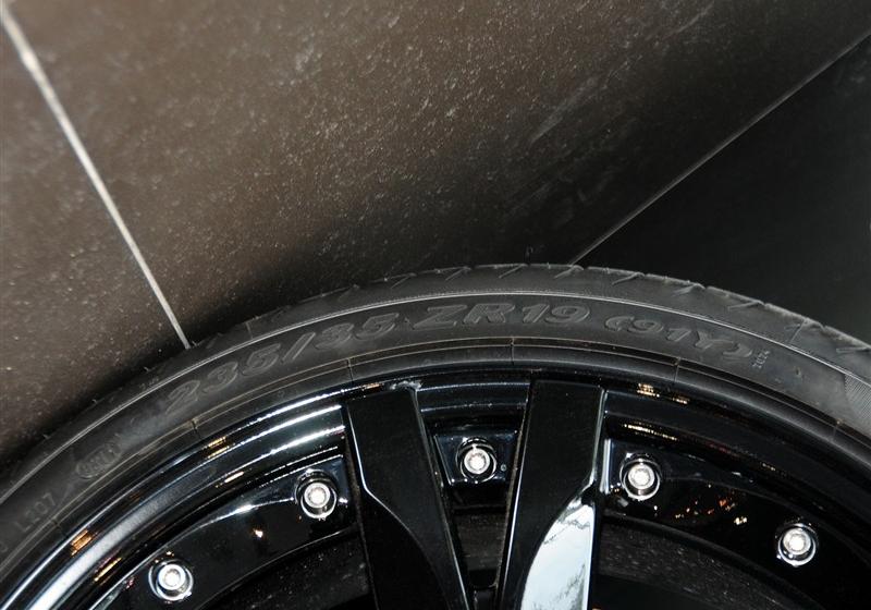 兰博基尼 Gallardo 2011款 5.2 LP550-2 Tricolore