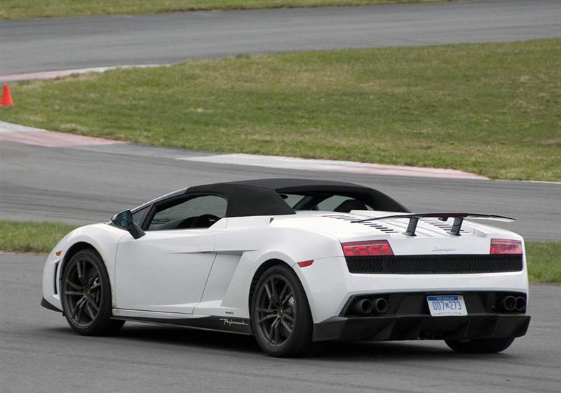兰博基尼 Gallardo 2011款 LP570-4 Spyder Performante