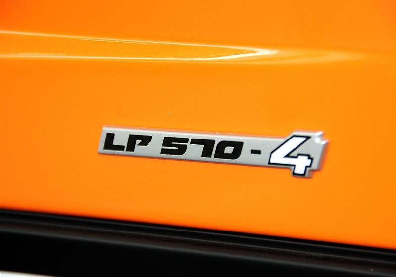 兰博基尼 Gallardo 2011款 LP570-4 Spyder Performante