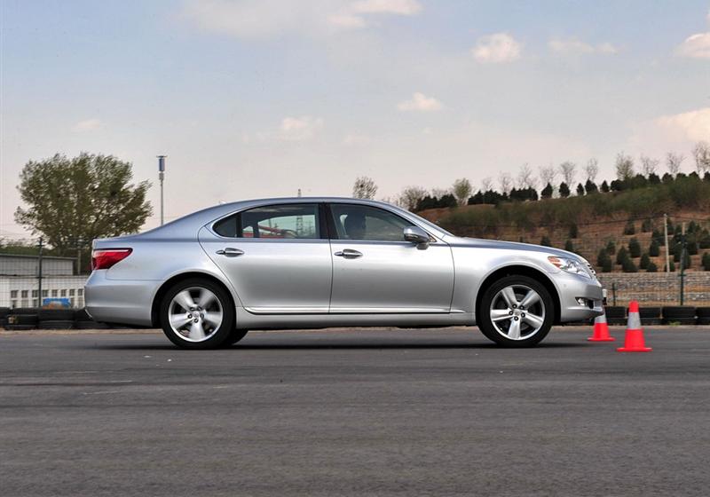 雷克萨斯 雷克萨斯LS 2010款 460L 尊贵加长版