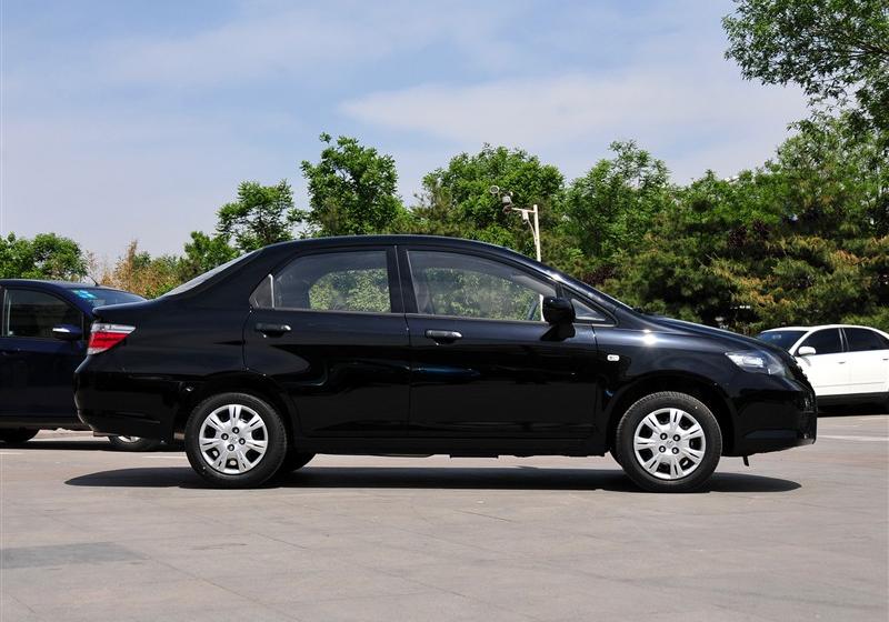 广汽本田 理念S1 2011款 1.3L MT舒适型