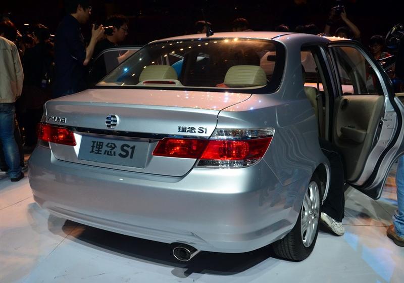 广汽本田 理念S1 2011款 1.5L AT豪华型
