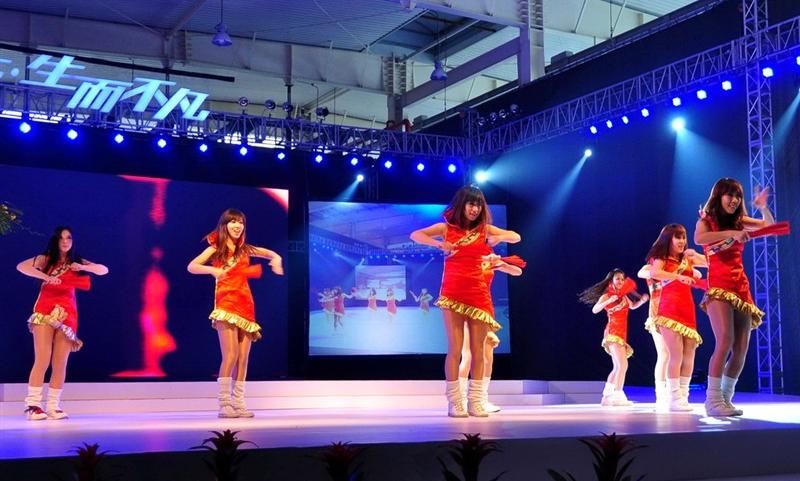 莲花汽车 莲花L5 2011款 1.6 AT 精智导航版