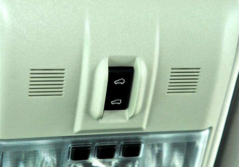 路虎 第四代发现 2011款 4.0 V6 HSE