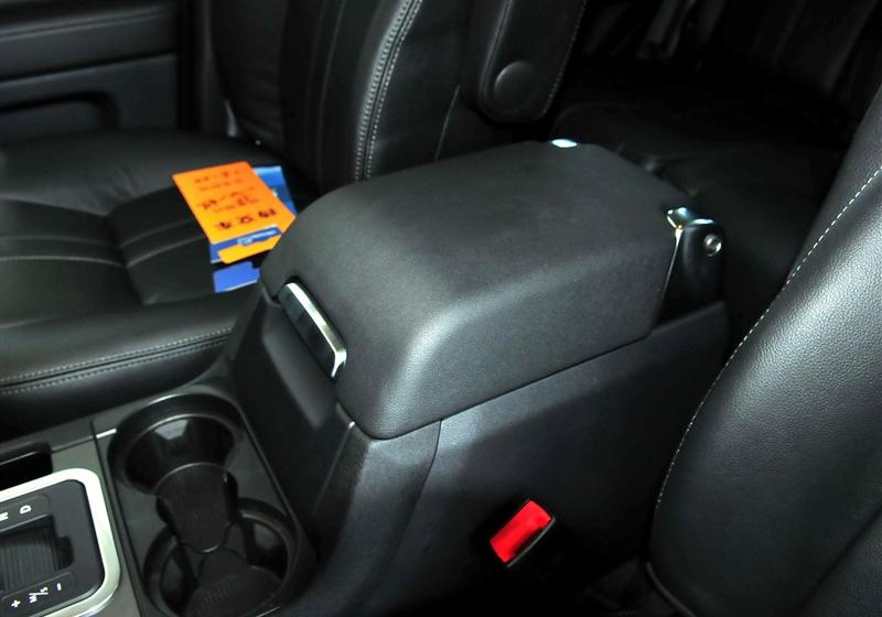 路虎 第四代发现 2011款 4.0 V6 HSE