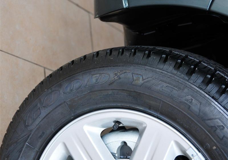 路虎 神行者2 2011款 3.2L i6 SE汽油款