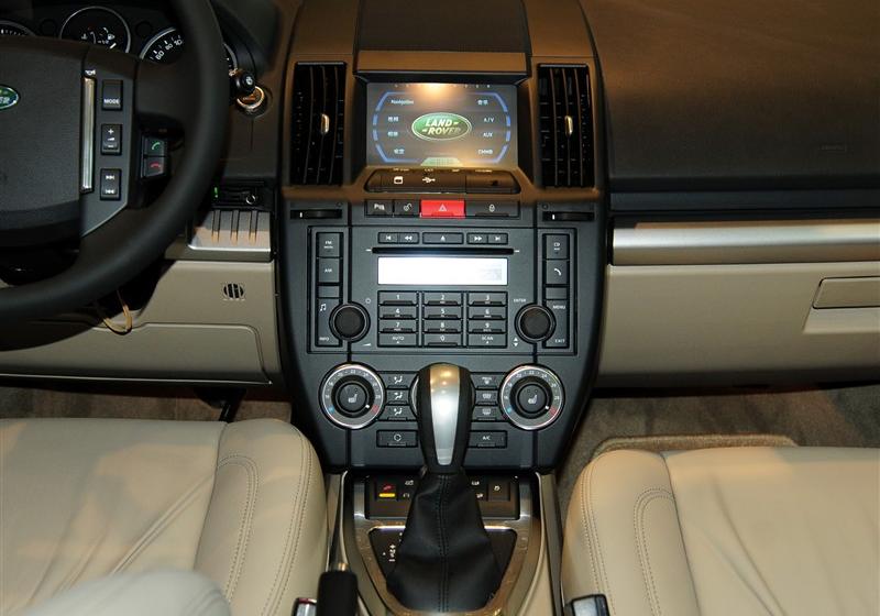 路虎 神行者2 2011款 3.2L i6 HSE汽油款