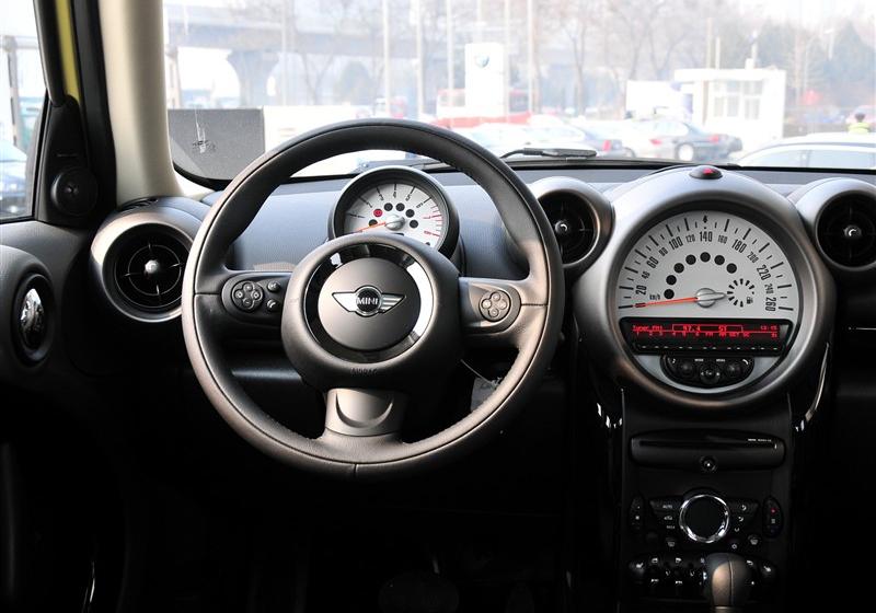MINI MINI COUNTRYMAN 2011款 1.6L COOPER EXCITEMENT