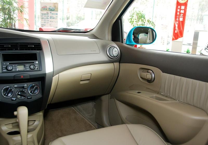 东风日产 骊威 2010款 劲悦版1.6GT AT炫能型