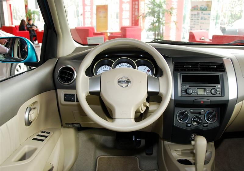 东风日产 骊威 2010款 劲悦版1.6GT AT炫能型