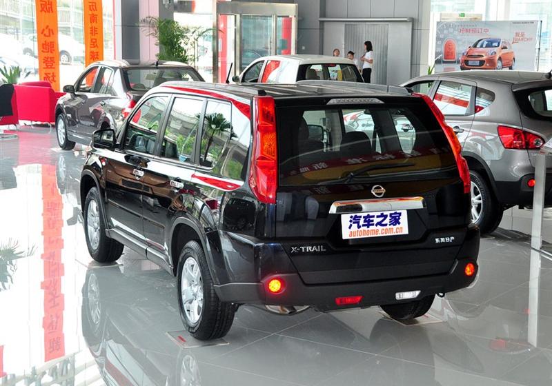 东风日产 奇骏 2010款 2.0L XE 舒适版 MT 4WD