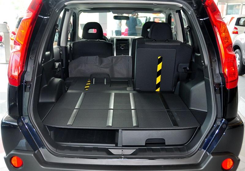 东风日产 奇骏 2010款 2.0L XE 舒适版 MT 4WD