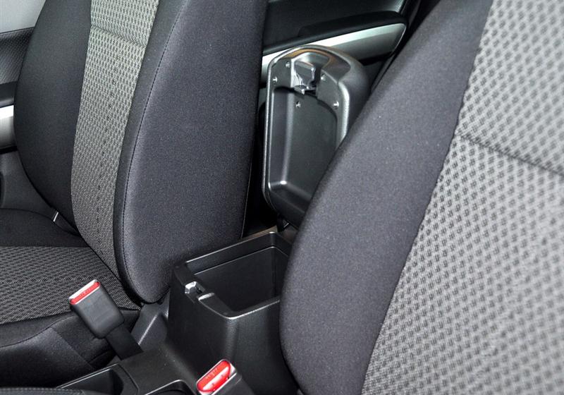 东风日产 奇骏 2010款 2.0L XE 舒适版 MT 4WD