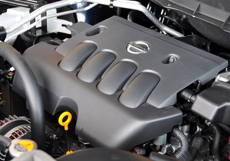 东风日产 奇骏 2010款 2.0L XE 舒适版 MT 4WD
