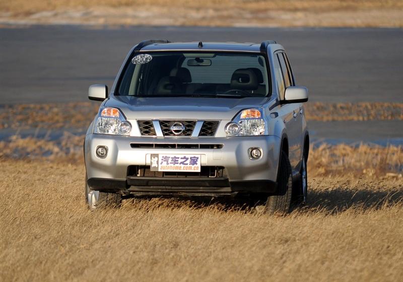 东风日产 奇骏 2010款 2.5L XL 豪华版 CVT 4WD